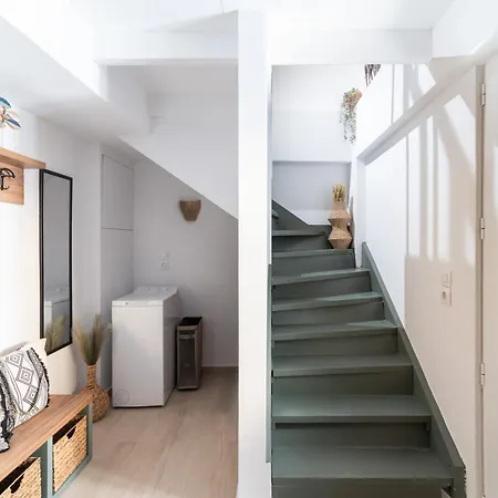 Kalamaki-sunset - Scenic Sunset & Sea Views - Steps From Shore Holiday home