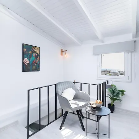 Kalamaki-sunset - Scenic Sunset & Sea Views - Steps From Shore Holiday home *
